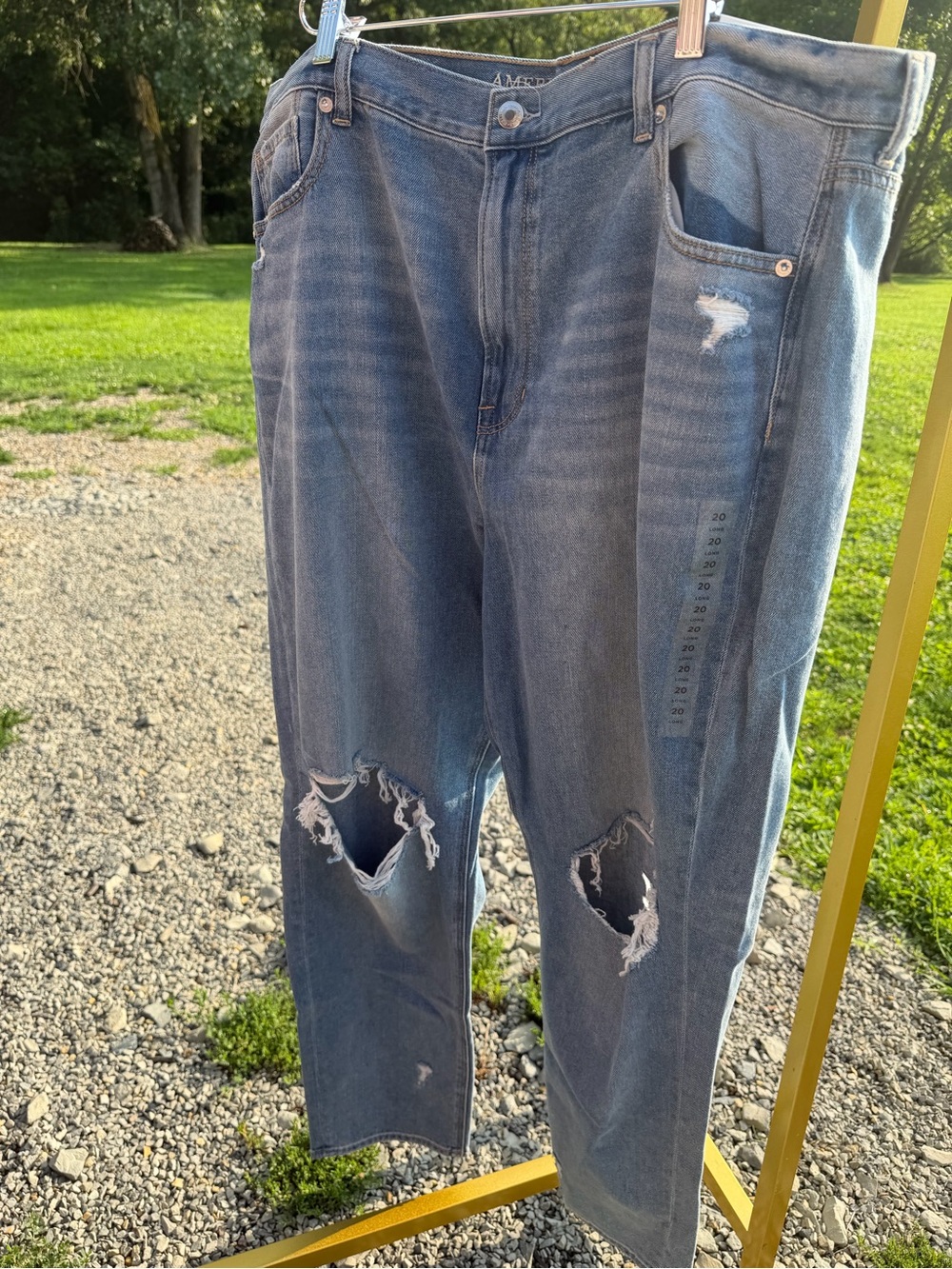 American Eagle Mom Jean cool classic Distressed Blue Jeans - 20 Long NWT